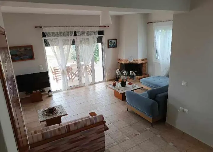 Villa Rania: ευάερη με θέα τη θάλασσα *