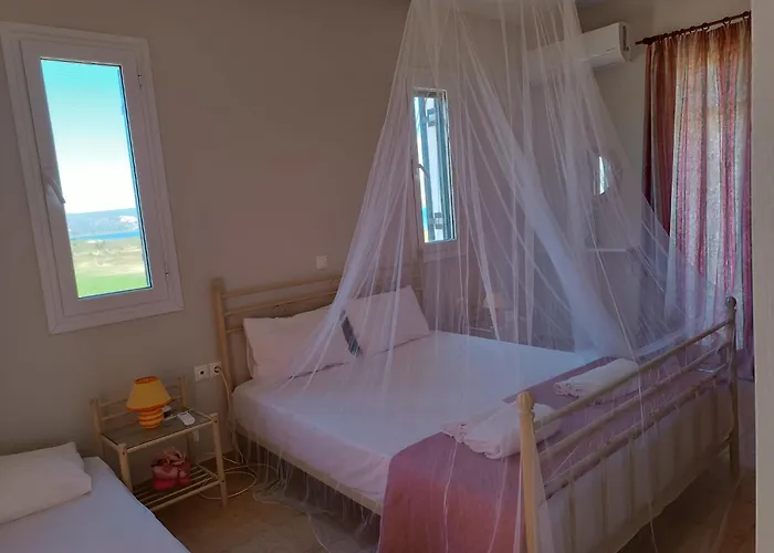 Rania: ευάερη με θέα τη θάλασσα Villa Lixouri