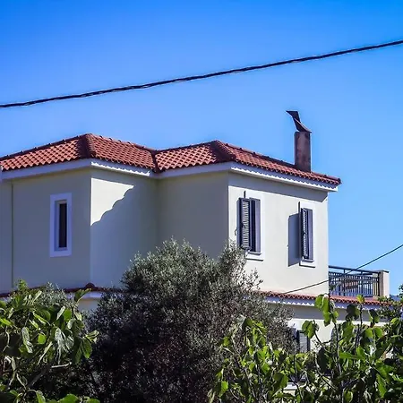 Rania: ευάερη με θέα τη θάλασσα Vila *