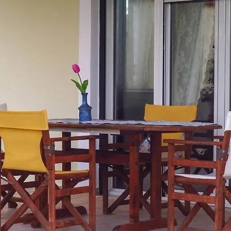 Rania: ευάερη με θέα τη θάλασσα Vila