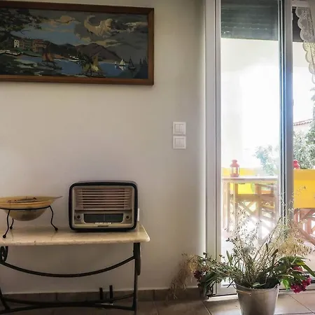 Rania: ευάερη με θέα τη θάλασσα Vila