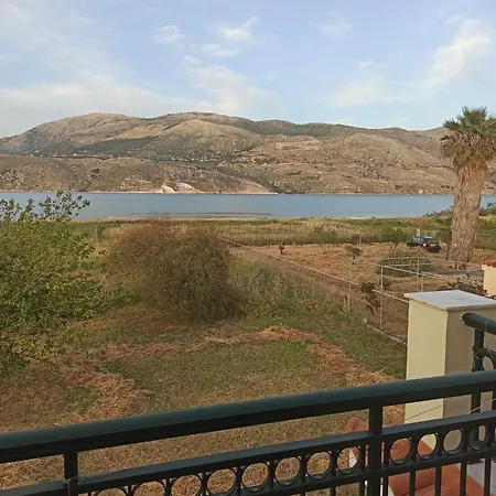 Vila Rania: ευάερη με θέα τη θάλασσα Lixouri