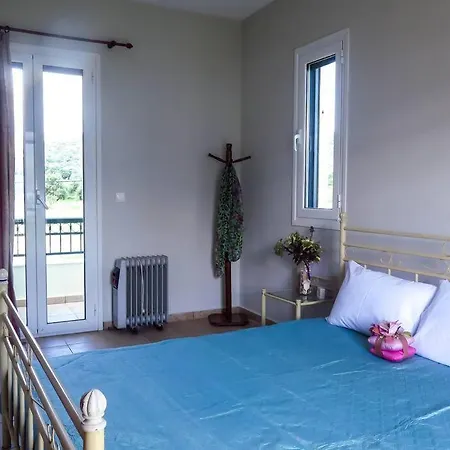 Villa Rania: ευάερη με θέα τη θάλασσα *