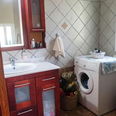 Rania: ευάερη με θέα τη θάλασσα Villa Lixouri