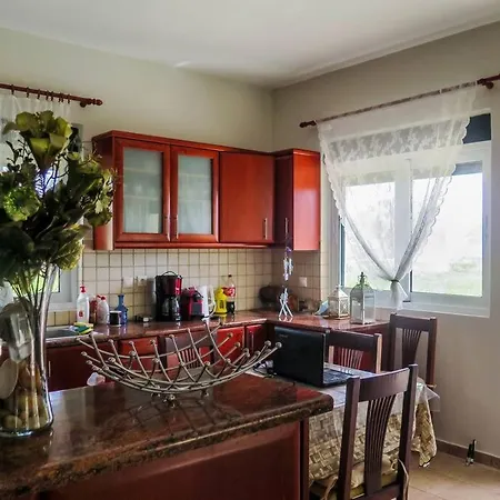 Villa Rania: ευάερη με θέα τη θάλασσα *