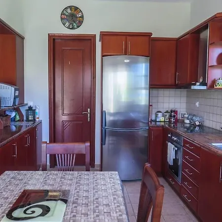 Rania: ευάερη με θέα τη θάλασσα Lixouri