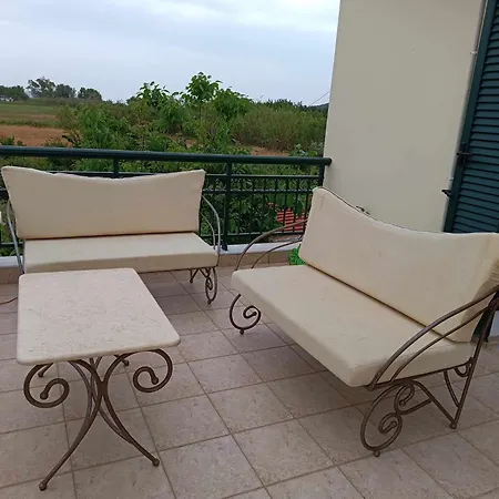 Rania: ευάερη με θέα τη θάλασσα *