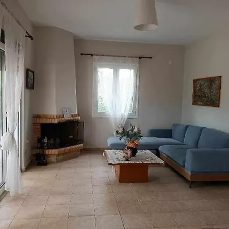 Βίλα Rania: ευάερη με θέα τη θάλασσα